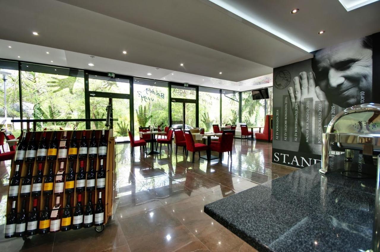 Aqua Hotel Gyula Extérieur photo